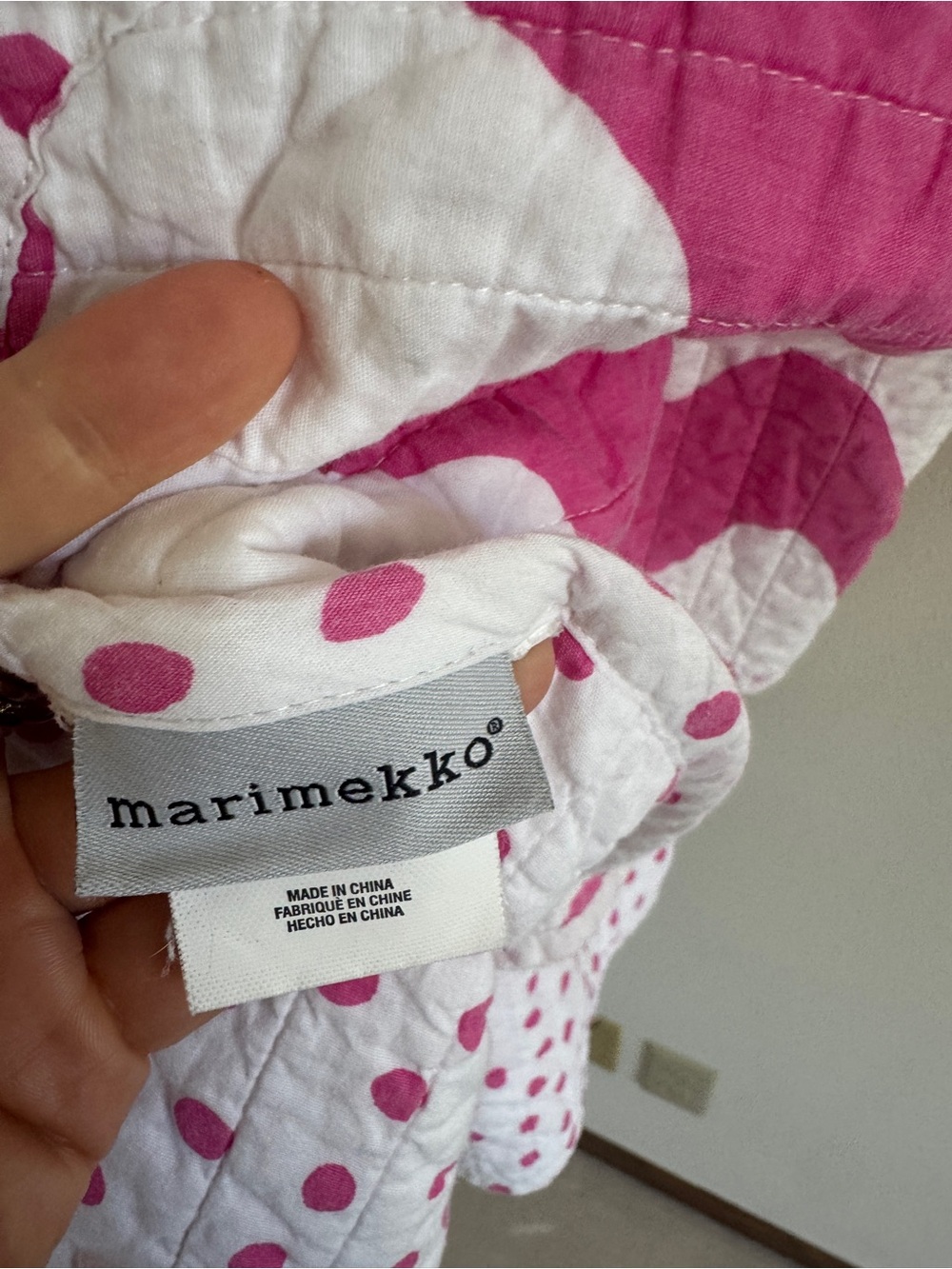 Marimekko Twin Size Cotton Pink and White Patterned Reversible Quilt - Picture 4 of 6